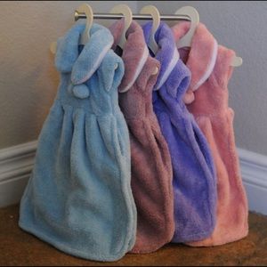 Bundle 4 Unique Microfiber Mini Dress Hand Towels